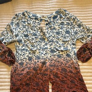 Buckle Gimmicks top Size Large